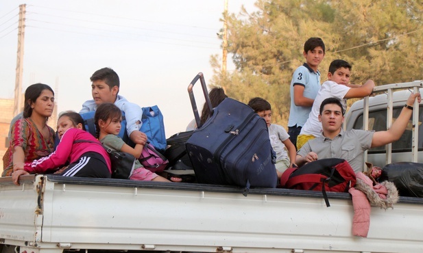 Syria: W wyniku tureckiej ofensywy już 60 tys. przesiedlonych