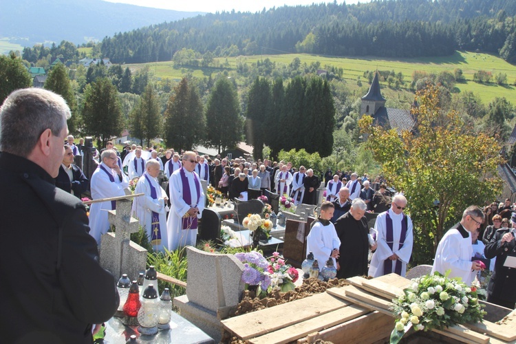 Pogrzeb śp. ks. prał. Stanisława Jaska w Węglówce