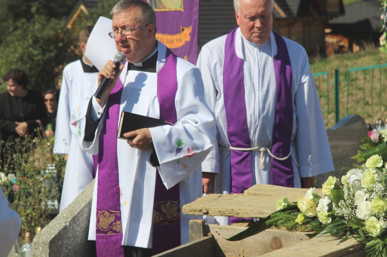 Pogrzeb śp. ks. prał. Stanisława Jaska w Węglówce