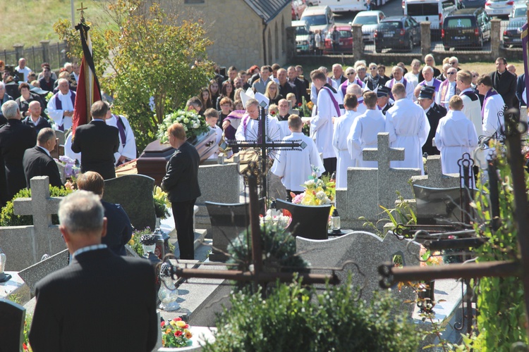 Pogrzeb śp. ks. prał. Stanisława Jaska w Węglówce