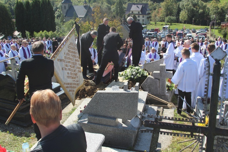 Pogrzeb śp. ks. prał. Stanisława Jaska w Węglówce