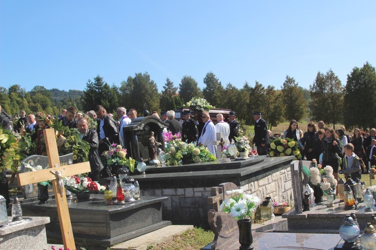 Pogrzeb śp. ks. prał. Stanisława Jaska w Węglówce