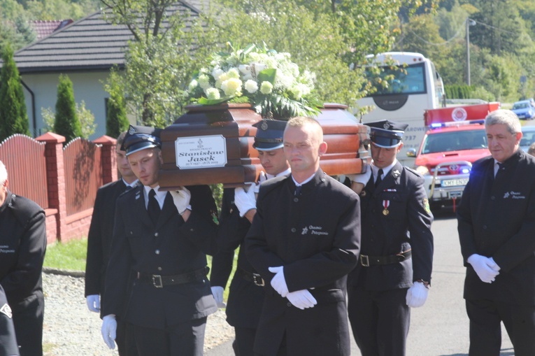 Pogrzeb śp. ks. prał. Stanisława Jaska w Węglówce