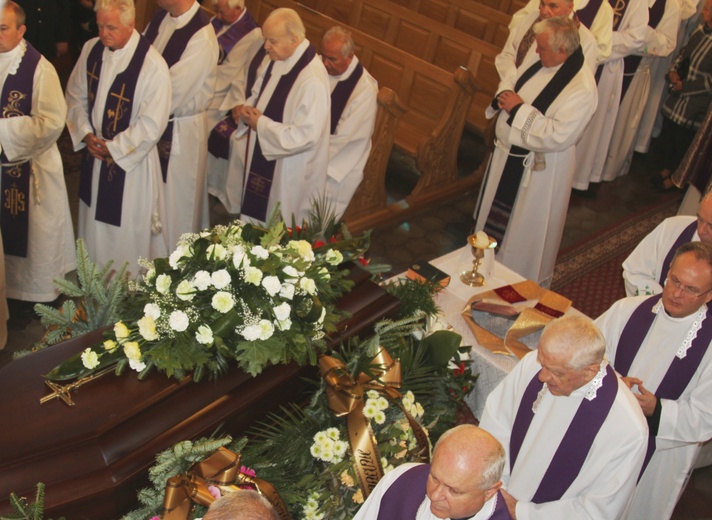 Pogrzeb śp. ks. prał. Stanisława Jaska w Węglówce