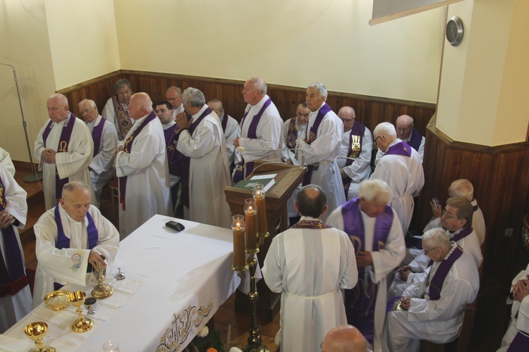 Pogrzeb śp. ks. prał. Stanisława Jaska w Węglówce