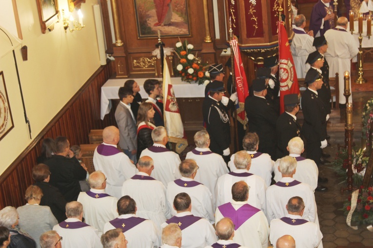 Pogrzeb śp. ks. prał. Stanisława Jaska w Węglówce