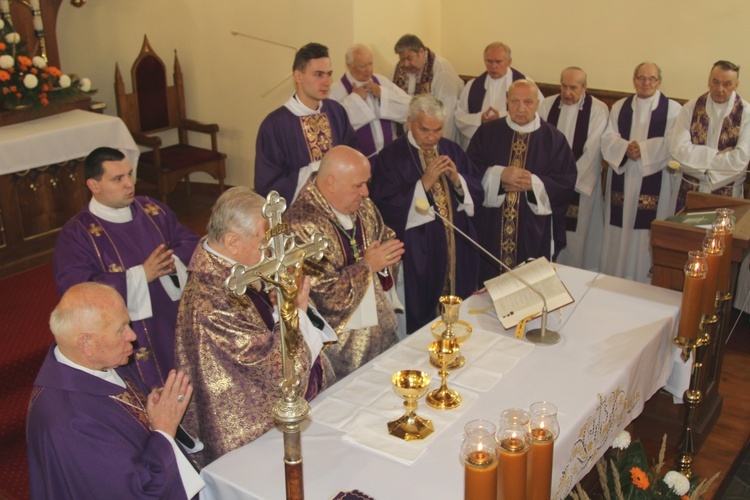 Pogrzeb śp. ks. prał. Stanisława Jaska w Węglówce