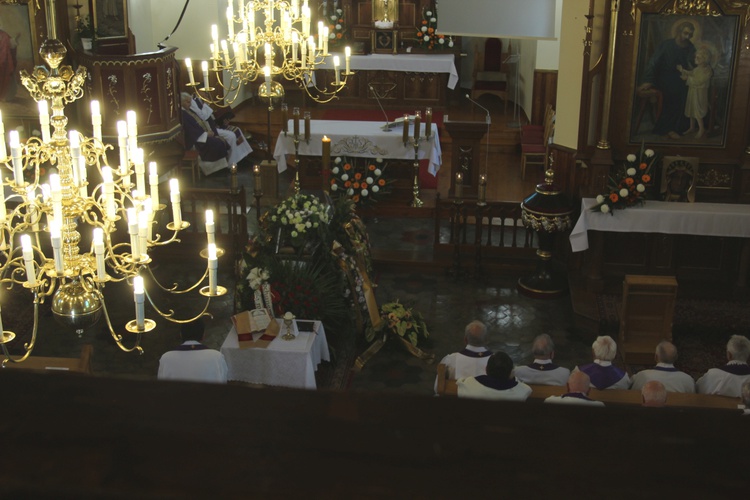 Pogrzeb śp. ks. prał. Stanisława Jaska w Węglówce