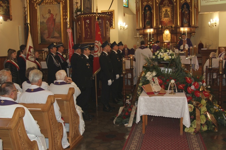 Pogrzeb śp. ks. prał. Stanisława Jaska w Węglówce