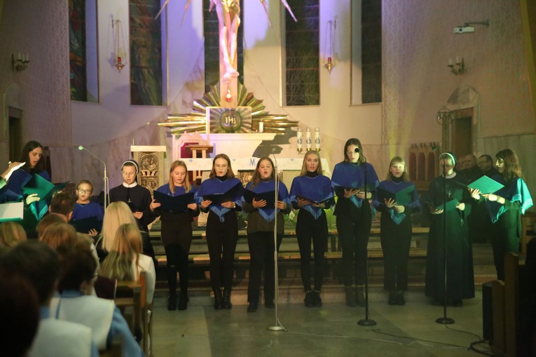 Koncert chórów w Ostrowcu Świętokrzyskim. 