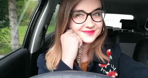 Odmawiam Różaniec. Modlę się za diecezjalnych marzycieli
