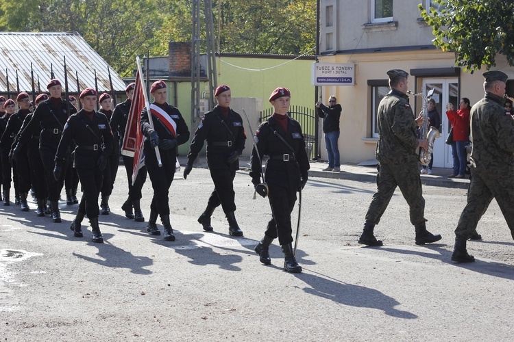 Ślubowanie pierwszoklasistów Technikum Zawodowego ZDZ w Nowym Mieście nad Pilicą