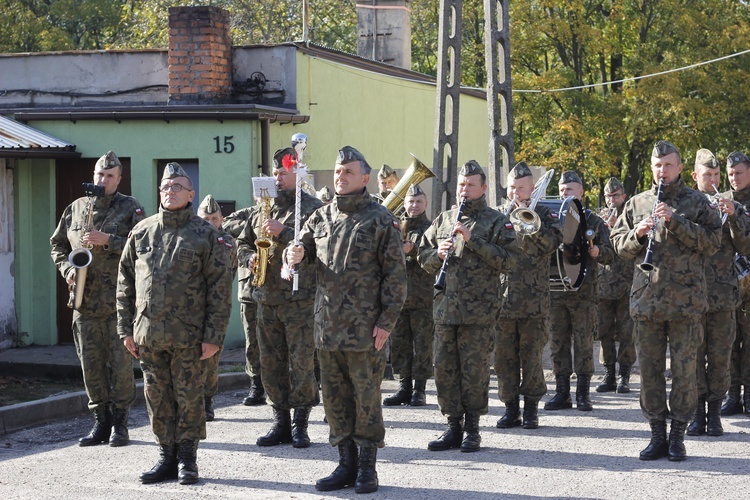 Ślubowanie pierwszoklasistów Technikum Zawodowego ZDZ w Nowym Mieście nad Pilicą