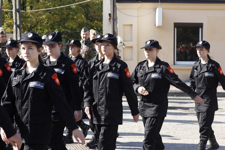 Ślubowanie pierwszoklasistów Technikum Zawodowego ZDZ w Nowym Mieście nad Pilicą