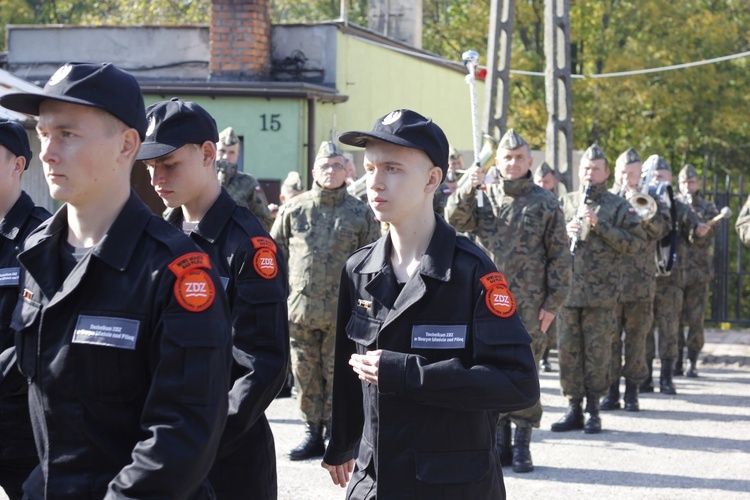 Ślubowanie pierwszoklasistów Technikum Zawodowego ZDZ w Nowym Mieście nad Pilicą