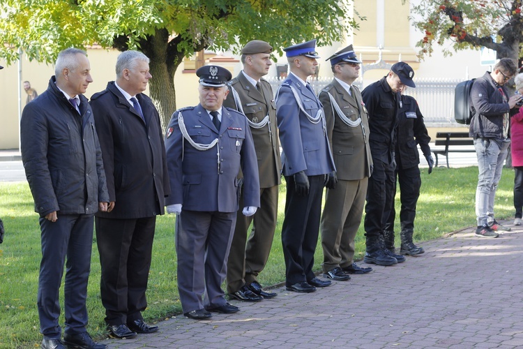 Ślubowanie pierwszoklasistów Technikum Zawodowego ZDZ w Nowym Mieście nad Pilicą