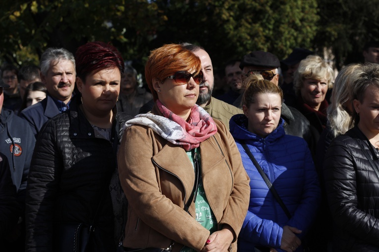 Ślubowanie pierwszoklasistów Technikum Zawodowego ZDZ w Nowym Mieście nad Pilicą