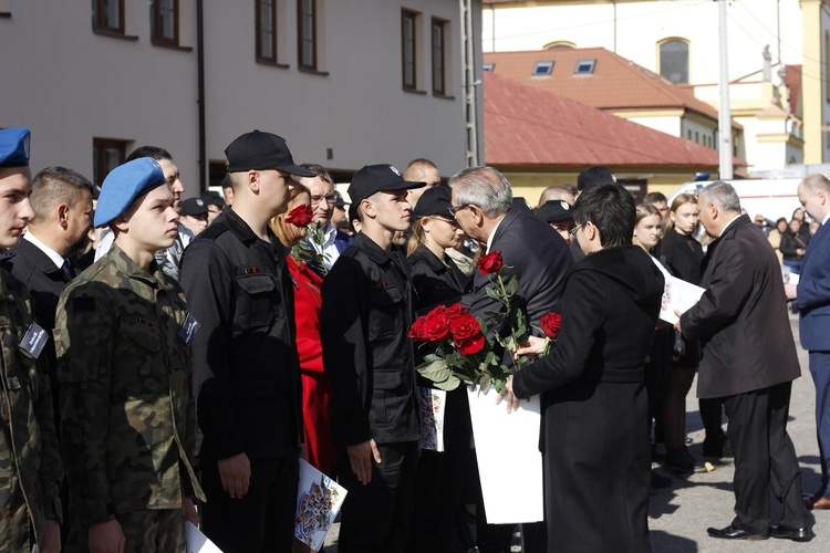 Ślubowanie pierwszoklasistów Technikum Zawodowego ZDZ w Nowym Mieście nad Pilicą