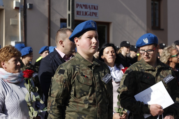 Ślubowanie pierwszoklasistów Technikum Zawodowego ZDZ w Nowym Mieście nad Pilicą