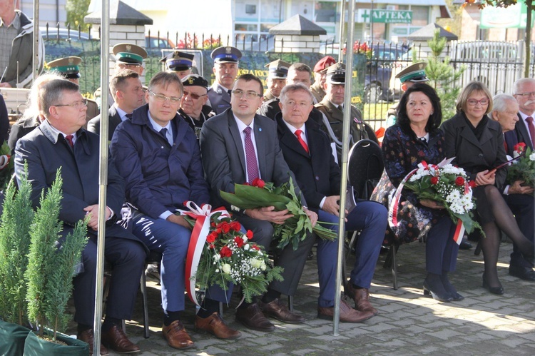 Odsłonięcie pomnika ks. Gurgacza w Łabowej