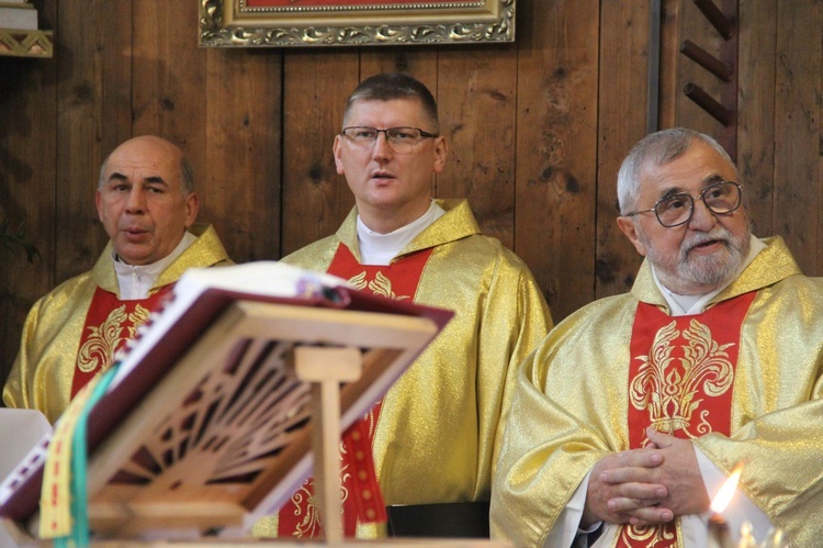 Odsłonięcie pomnika ks. Gurgacza w Łabowej