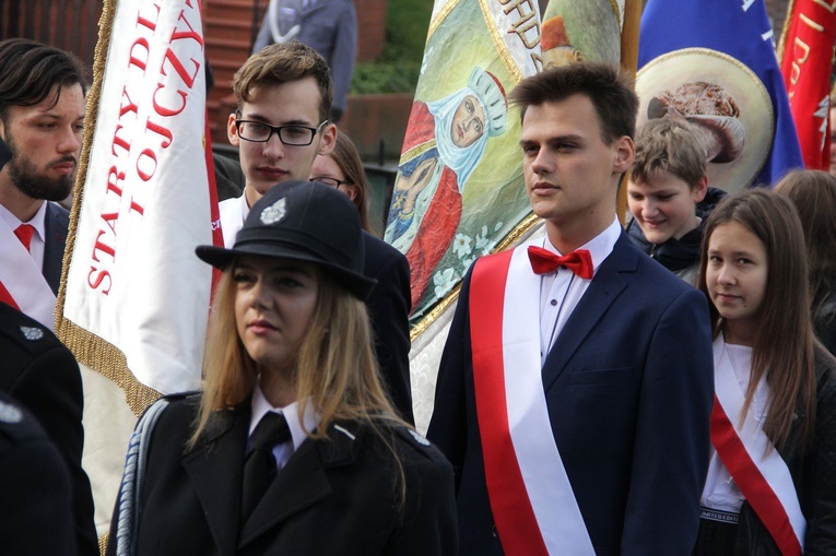 Odsłonięcie pomnika ks. Gurgacza w Łabowej