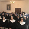 Siostry w auli Świdnickiej Kurii Biskupiej.