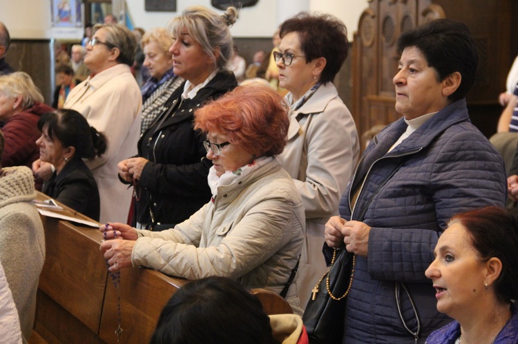 Katowice. Żywy Różaniec i wspólnoty maryjne w katedrze