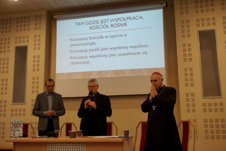 Konferencja "Razem w służbie Kościołowi"