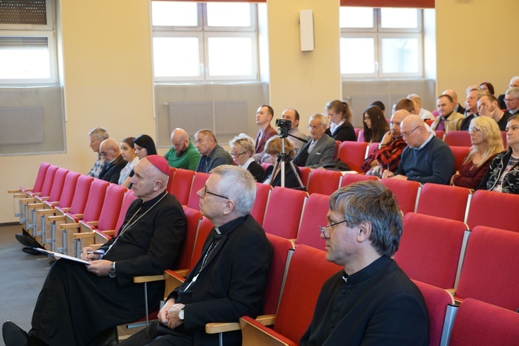 Konferencja "Razem w służbie Kościołowi"