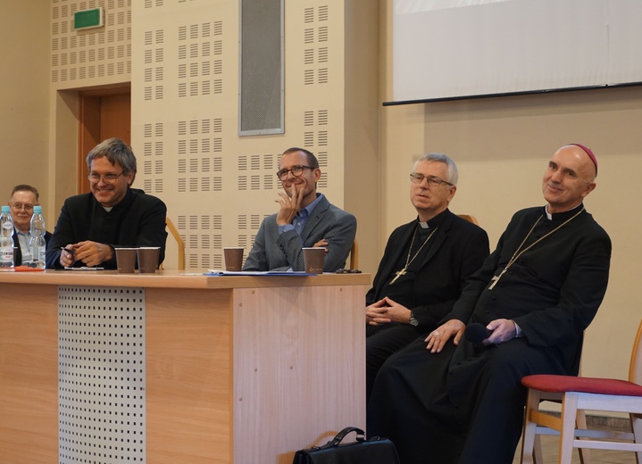 Konferencja "Razem w służbie Kościołowi"