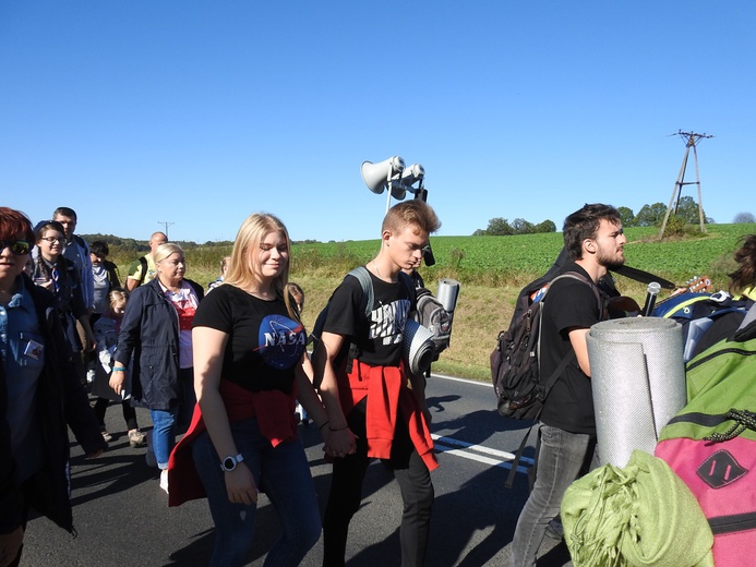 Pielgrzymka trzebnicka 2019 - cz. 17 (Oborniki Śląskie - Trzebnica)