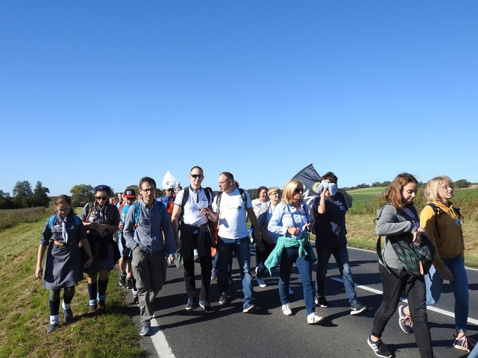 Pielgrzymka trzebnicka 2019 - cz. 17 (Oborniki Śląskie - Trzebnica)