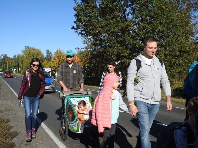 Pielgrzymka trzebnicka 2019 - cz. 17 (Oborniki Śląskie - Trzebnica)