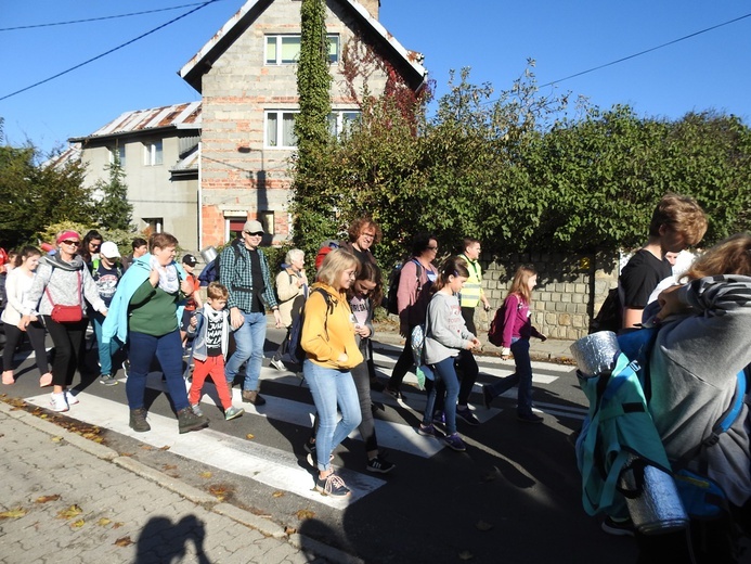 Pielgrzymka trzebnicka 2019 - cz. 17 (Oborniki Śląskie - Trzebnica)