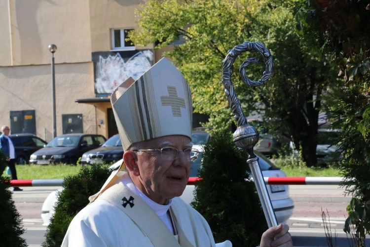 Kraków. Inauguracja sanktuarium Matki Bożej Płaszowskiej