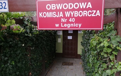 Legnica. Oto nowi posłowie i senatorowie