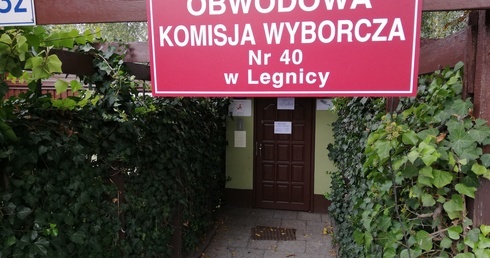 Legnica. Oto nowi posłowie i senatorowie
