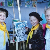 Dzieciaki chętnie sięgały po farby i malowały „freski” prawie takie, jak te Michaela Willmanna.