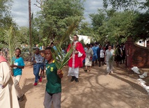 Obchody Niedzieli Palmowej w Botswanie.