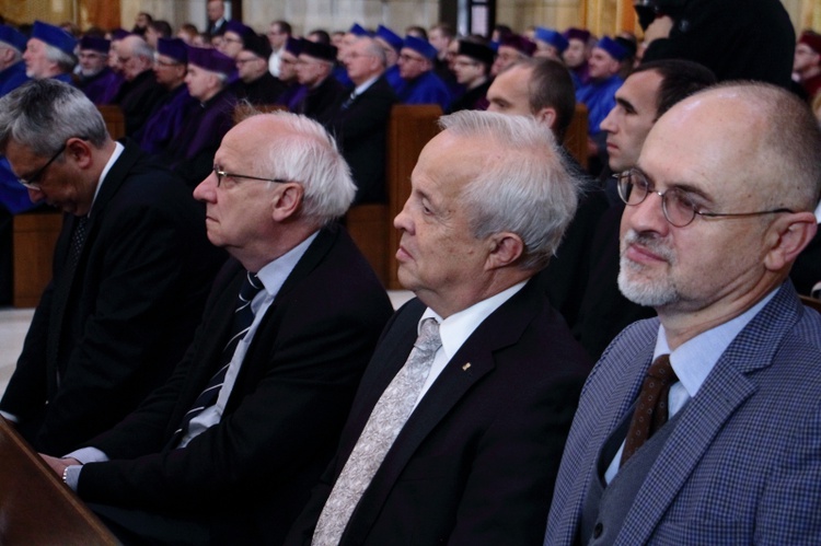 Doktorat honoris causa UPJPII dla kard. Zenona Grocholewskiego