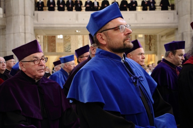 Doktorat honoris causa UPJPII dla kard. Zenona Grocholewskiego