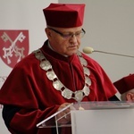 Doktorat honoris causa UPJPII dla kard. Zenona Grocholewskiego