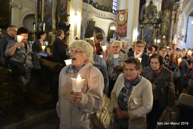 Nabożeństwo fatimskie w Żaganiu
