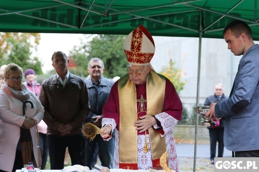 Wmurowanie kamienia węgielnego w Grabiku