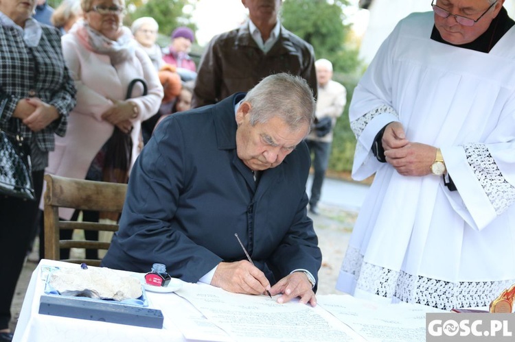 Wmurowanie kamienia węgielnego w Grabiku