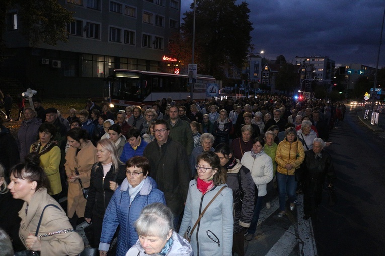 Pielgrzymka mieszkańców Trzebnicy do grobu św. Jadwigi