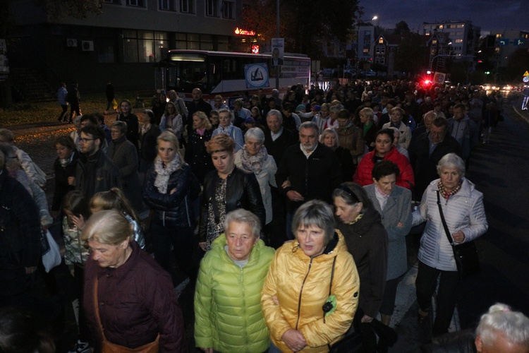 Pielgrzymka mieszkańców Trzebnicy do grobu św. Jadwigi