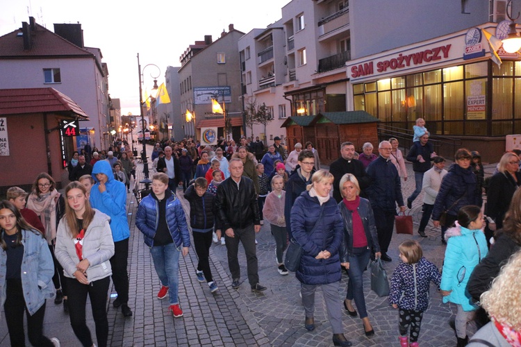 Pielgrzymka mieszkańców Trzebnicy do grobu św. Jadwigi