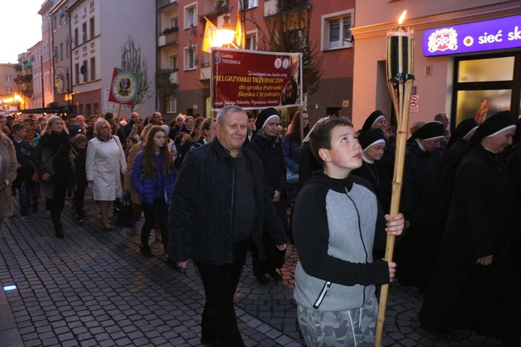 Pielgrzymka mieszkańców Trzebnicy do grobu św. Jadwigi